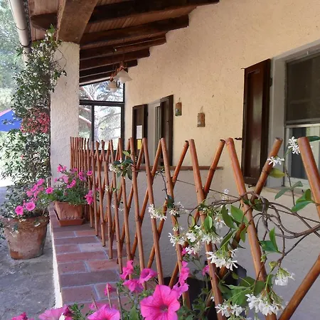 Le Catre Farm stay *